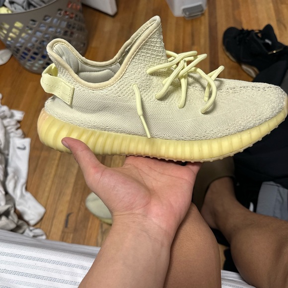 Yeezys Butter - Picture 1 of 5